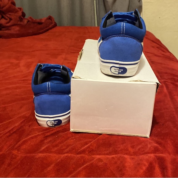 Blue and white revenge X Storms - Picture 3 of 4